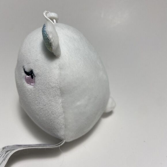 Claires Squishmallows Sertina The Polar Bear White 3 Inch Plush Clip On - Picture 4 of 5